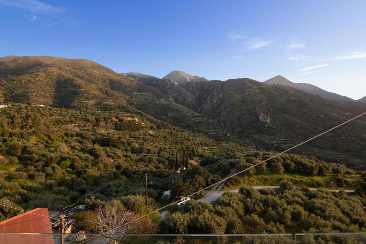 The Mountain House - Authentic Cretan Hideaway - Breathtaking And Nature Views Tourloti Exterior foto